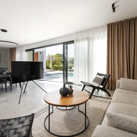 Semesterbostad Karbula *